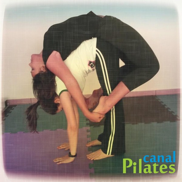 alongamento coluna pilates solo