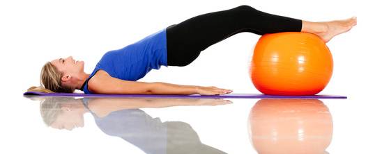 exercícios com bola de pilates