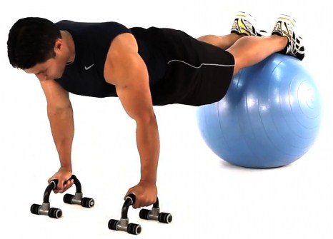 flexao-com-bola-pilates