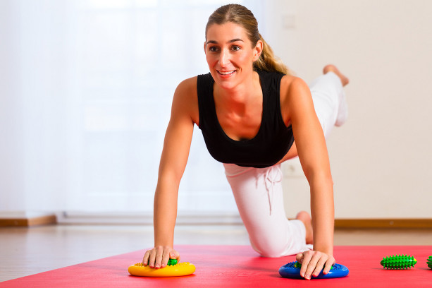 mulher-pilates-exercicio.jpg